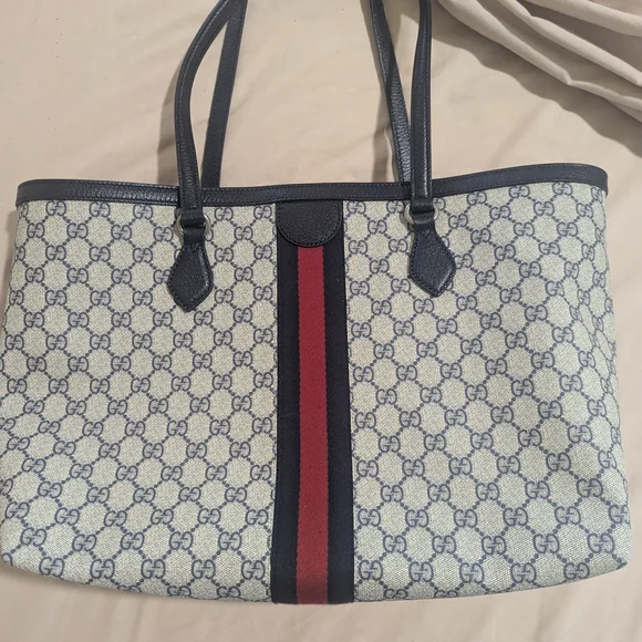 Gucci Large Monogram Tote Bag - Picture 2 of 7